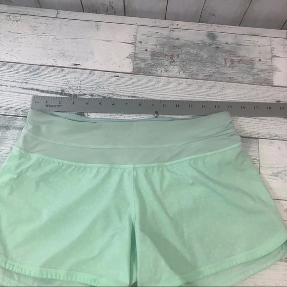 Lululemon Speed Run Mint Green White Polka Dots Shorts 6 - Picture 6 of 11